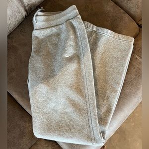 Nike Women’s Sweatpants